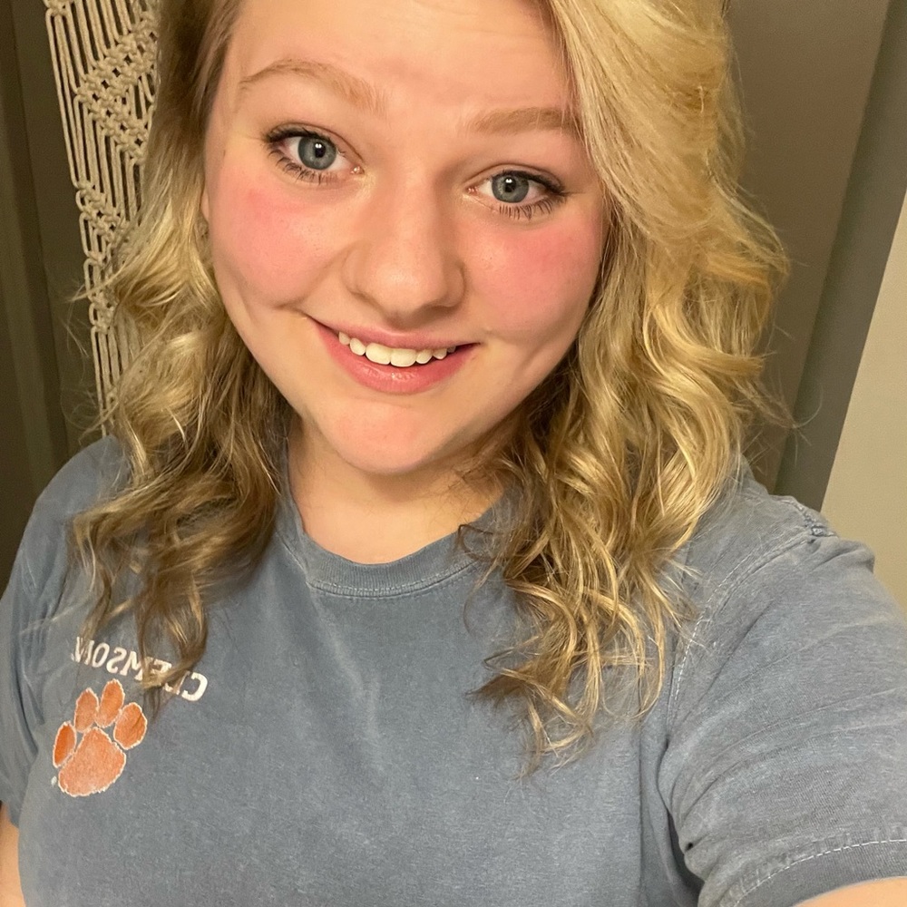 Meet your Posher, Savannah